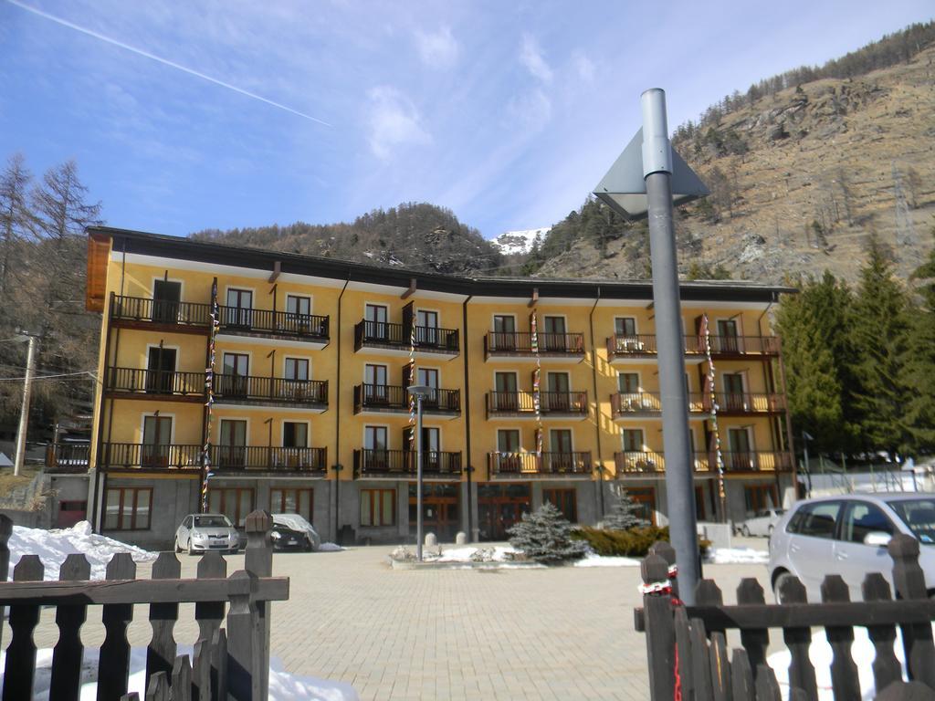 Casalpina Don Barra Hotel Праджелато Екстериор снимка