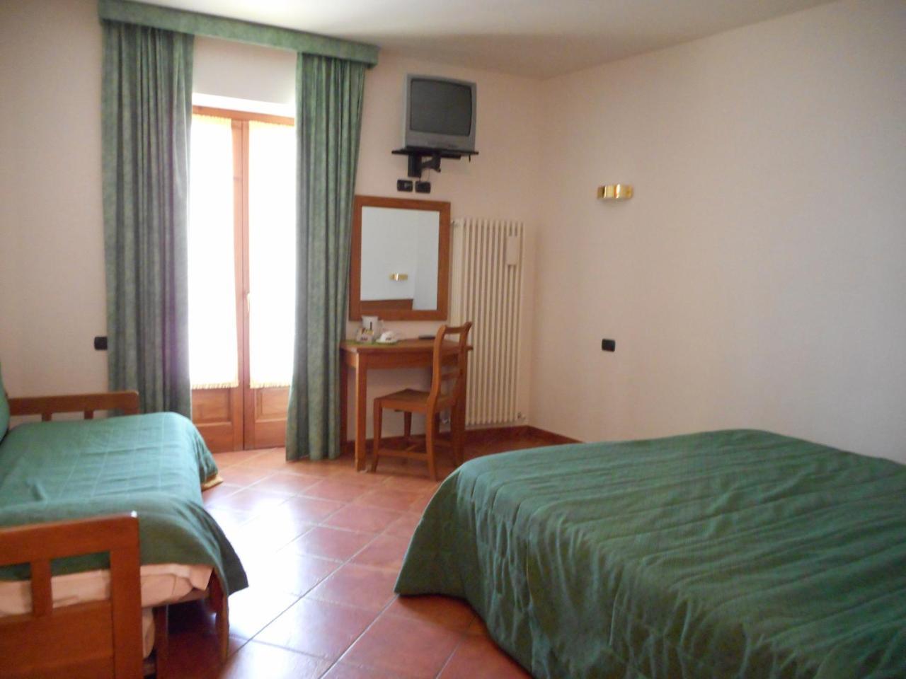 Casalpina Don Barra Hotel Праджелато Екстериор снимка